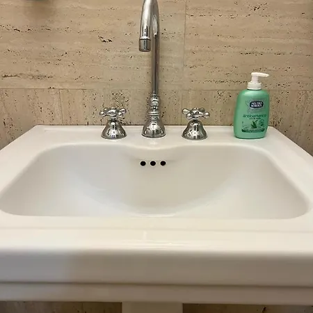 شقة Your Downtown In ميلان